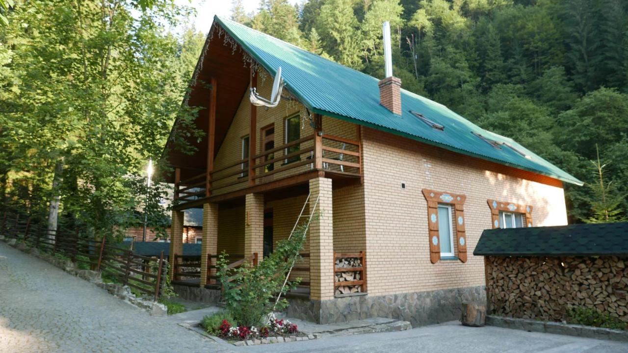 Lavanda Country Club Tatariv Dış mekan fotoğraf